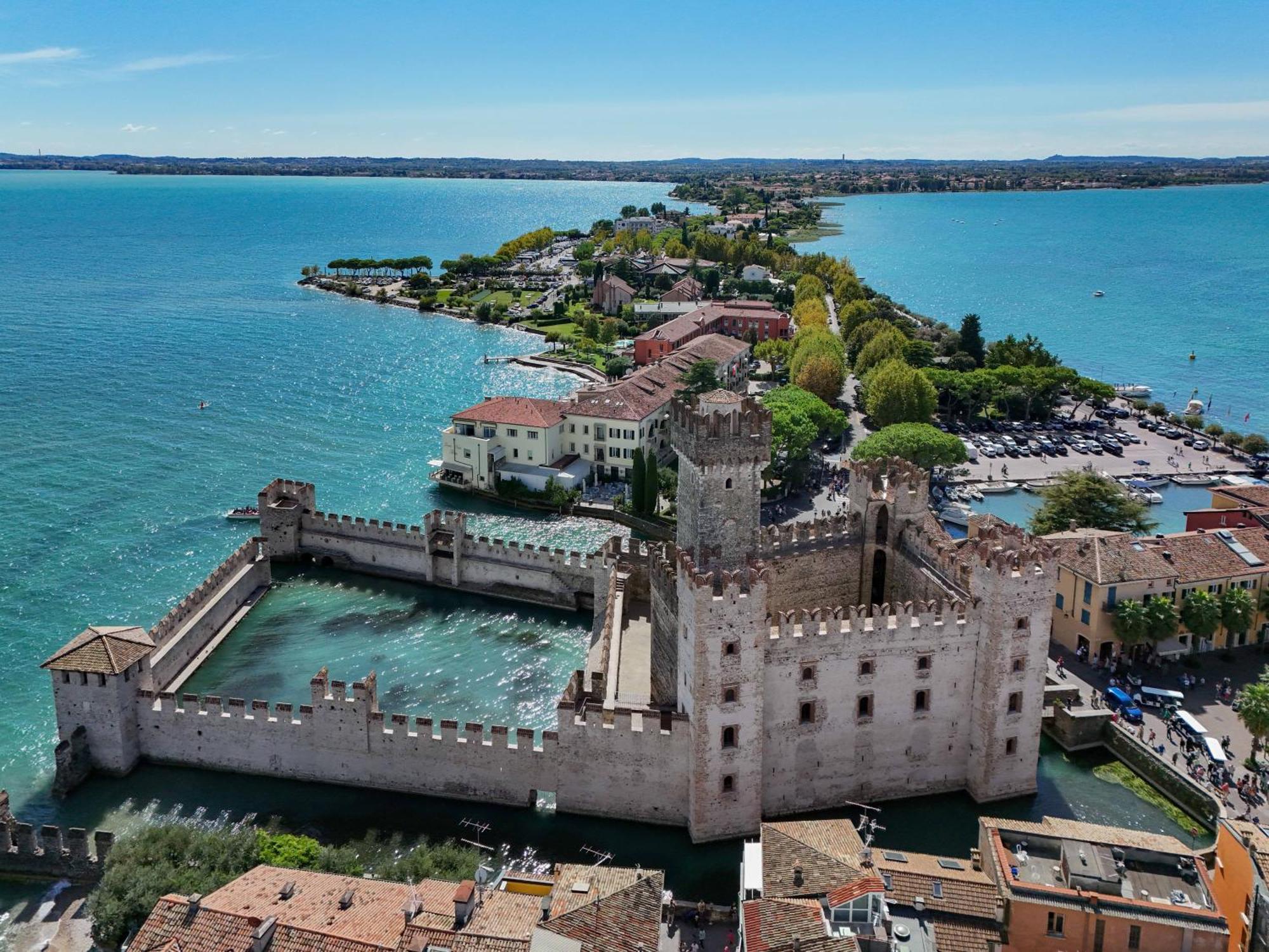 Locanda Carolina Callas Sirmione Exterior photo
